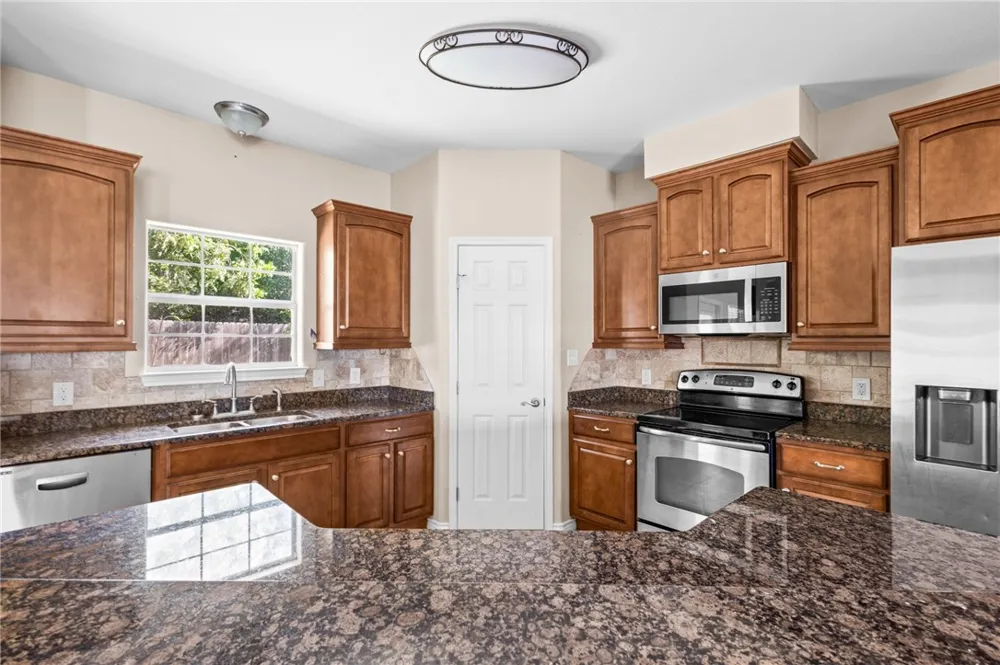 1203 Taylor Street Beeville, TX 78102