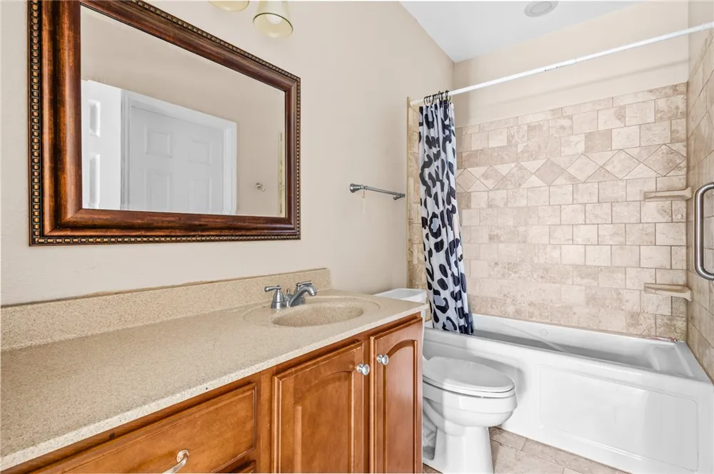 1203 Taylor Street Beeville, TX 78102