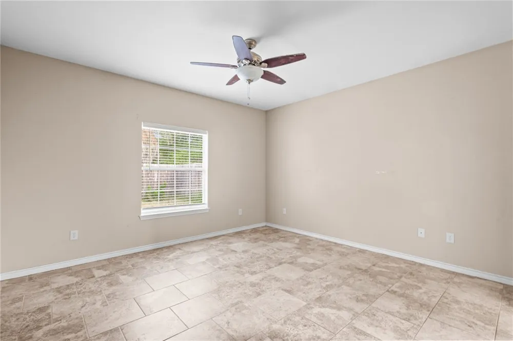 1203 Taylor Street Beeville, TX 78102