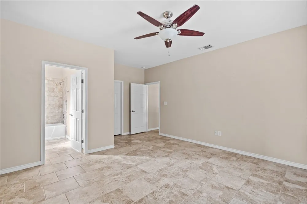 1203 Taylor Street Beeville, TX 78102