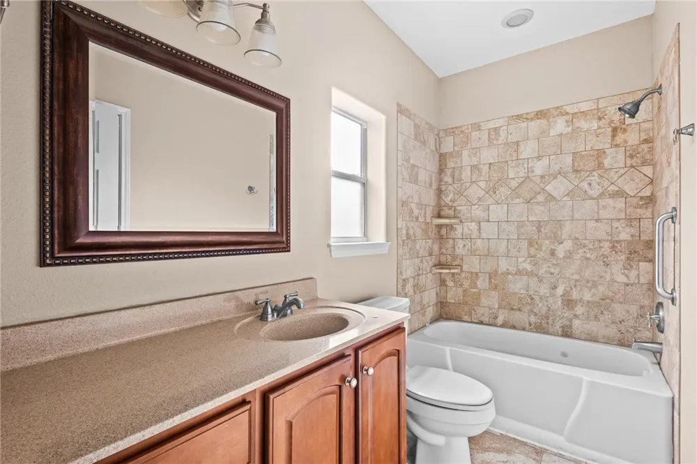 1203 Taylor Street Beeville, TX 78102