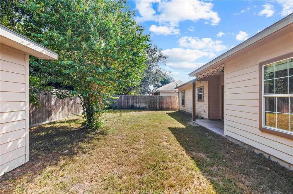 1203 Taylor Street Beeville, TX 78102