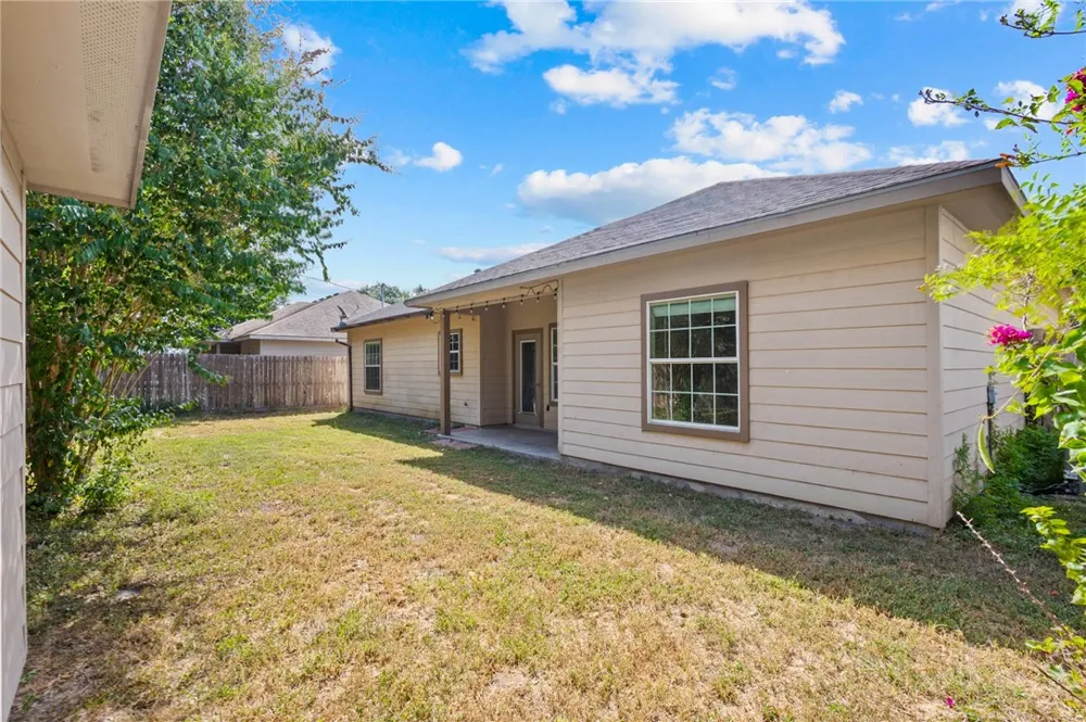 1203 Taylor Street Beeville, TX 78102