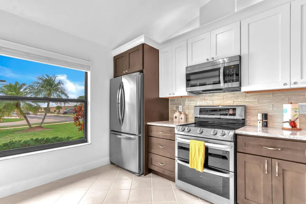 7655 SE Sugar Sand Circle Hobe Sound, FL 33455