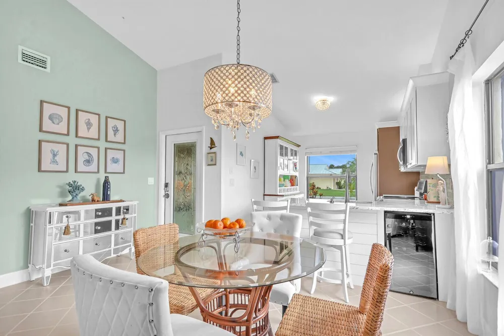 7655 SE Sugar Sand Circle Hobe Sound, FL 33455