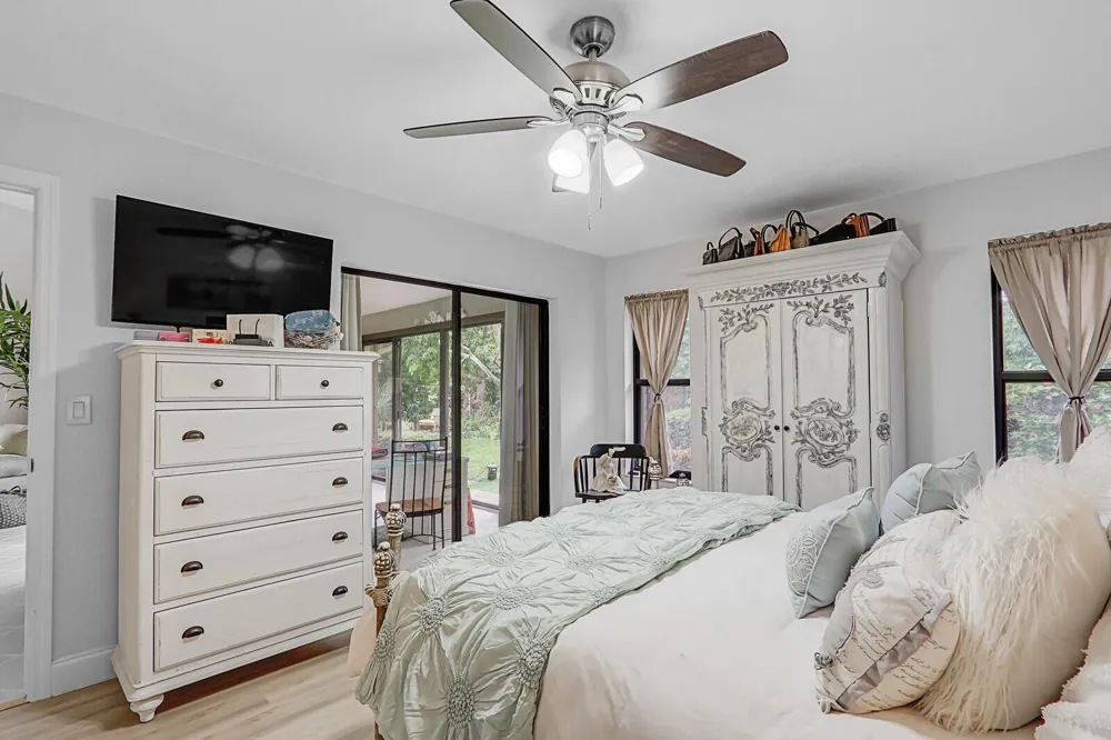 7655 SE Sugar Sand Circle Hobe Sound, FL 33455