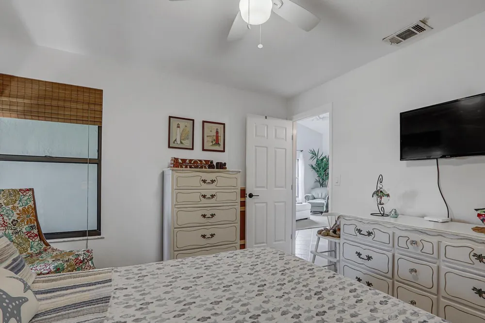 7655 SE Sugar Sand Circle Hobe Sound, FL 33455