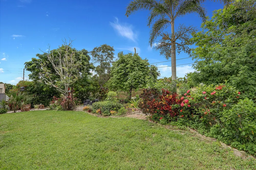 7655 SE Sugar Sand Circle Hobe Sound, FL 33455