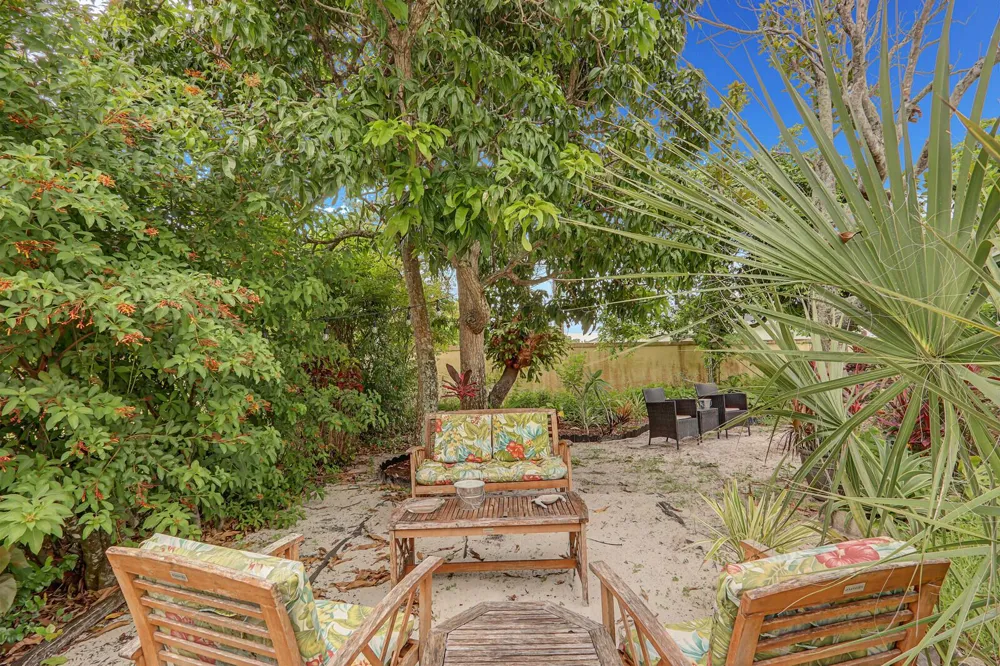 7655 SE Sugar Sand Circle Hobe Sound, FL 33455