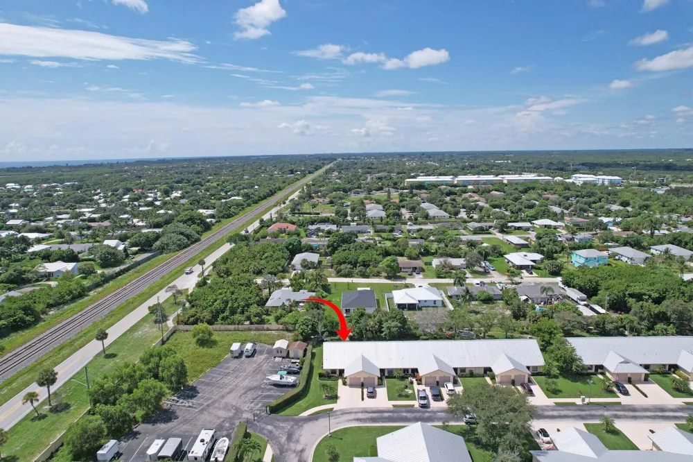 7655 SE Sugar Sand Circle Hobe Sound, FL 33455