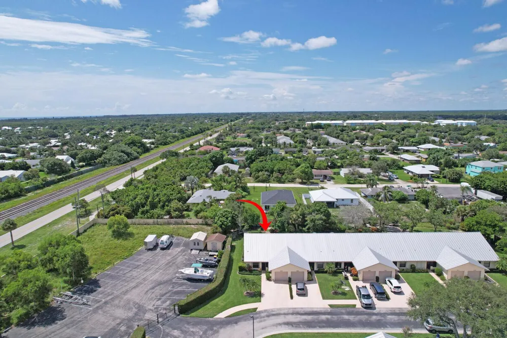 7655 SE Sugar Sand Circle Hobe Sound, FL 33455