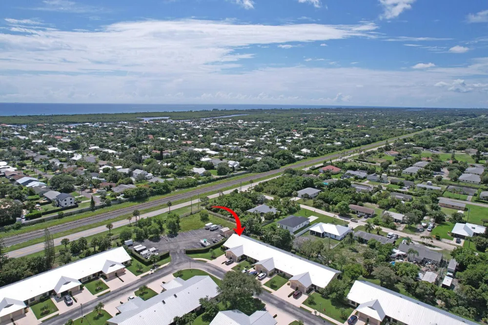 7655 SE Sugar Sand Circle Hobe Sound, FL 33455