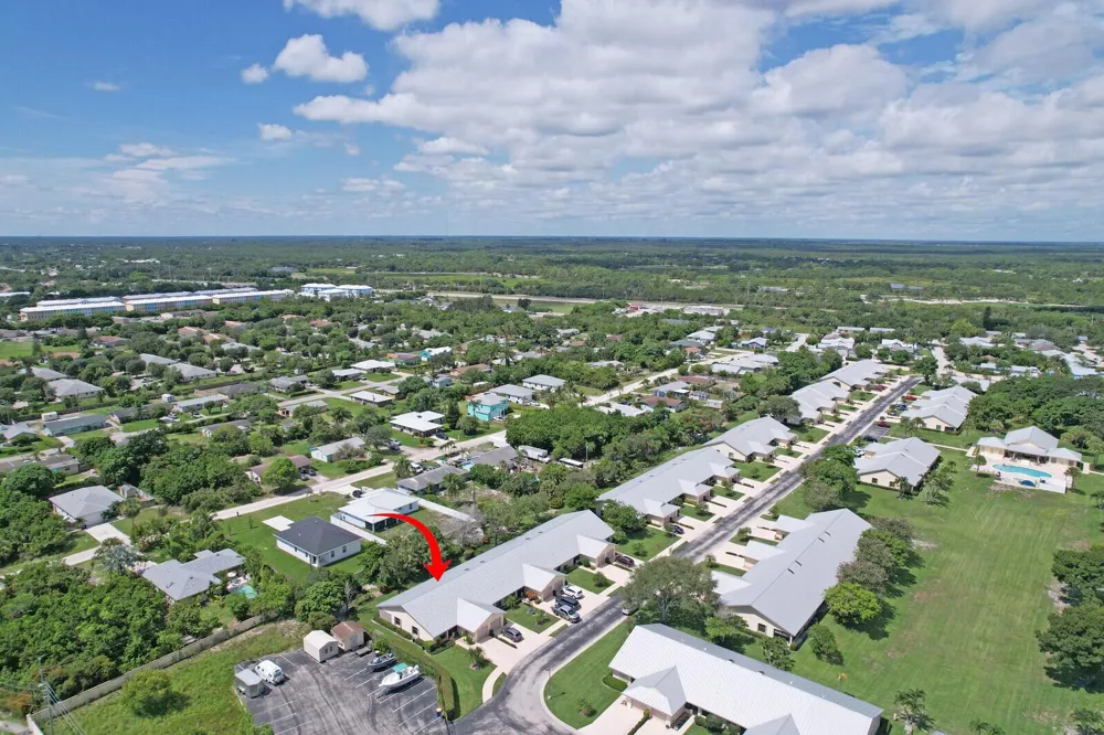 7655 SE Sugar Sand Circle Hobe Sound, FL 33455