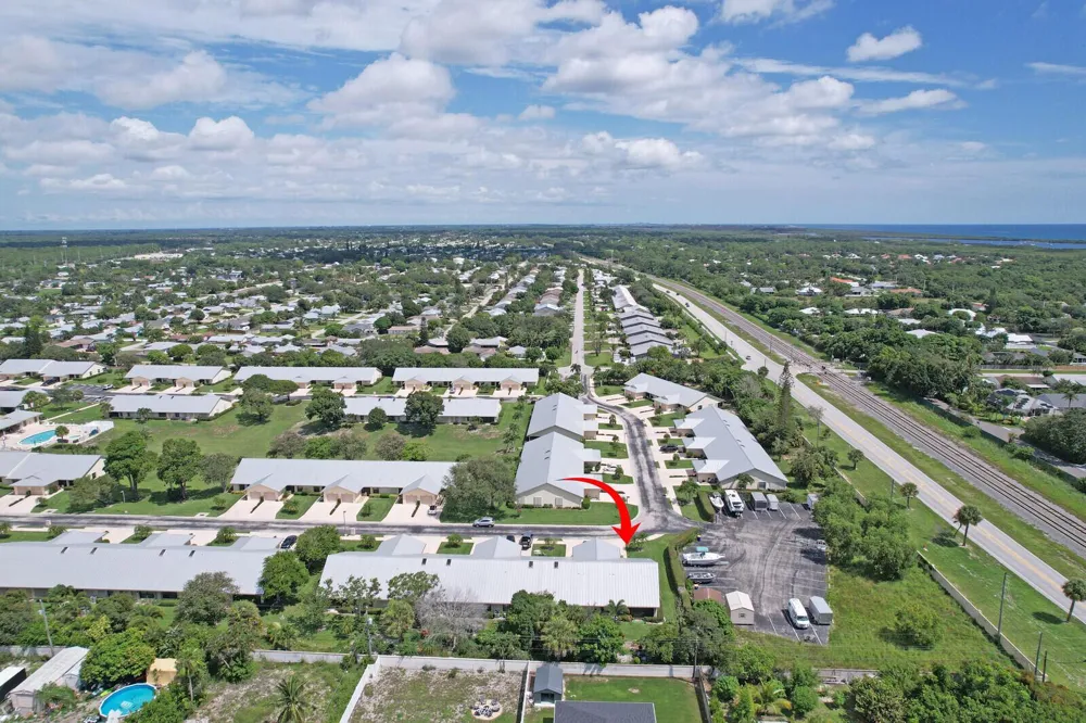 7655 SE Sugar Sand Circle Hobe Sound, FL 33455
