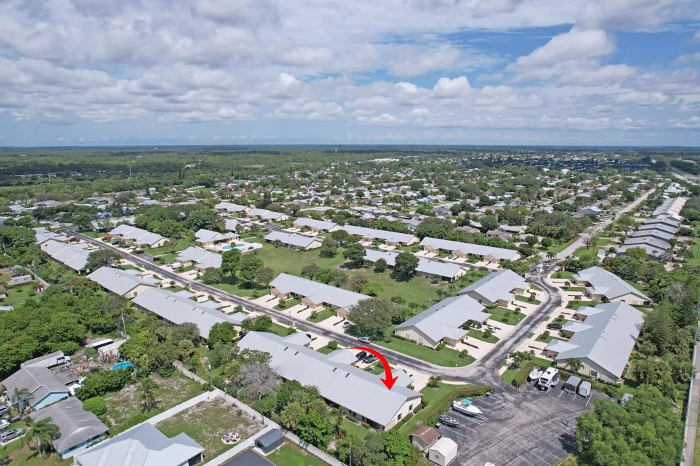 7655 SE Sugar Sand Circle Hobe Sound, FL 33455