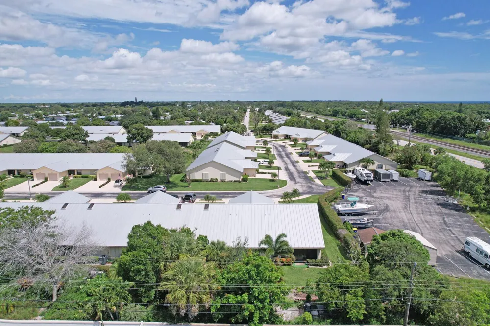 7655 SE Sugar Sand Circle Hobe Sound, FL 33455