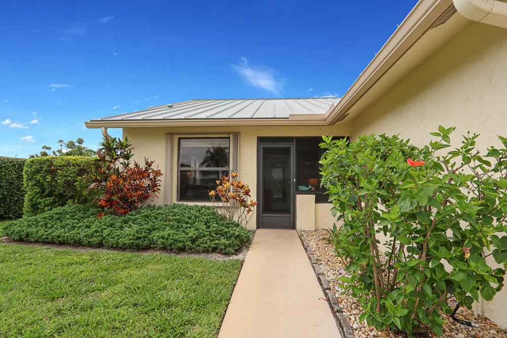 7655 SE Sugar Sand Circle Hobe Sound, FL 33455