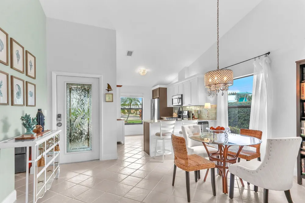 7655 SE Sugar Sand Circle Hobe Sound, FL 33455