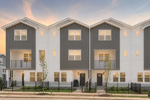 120 Chadwick Ct