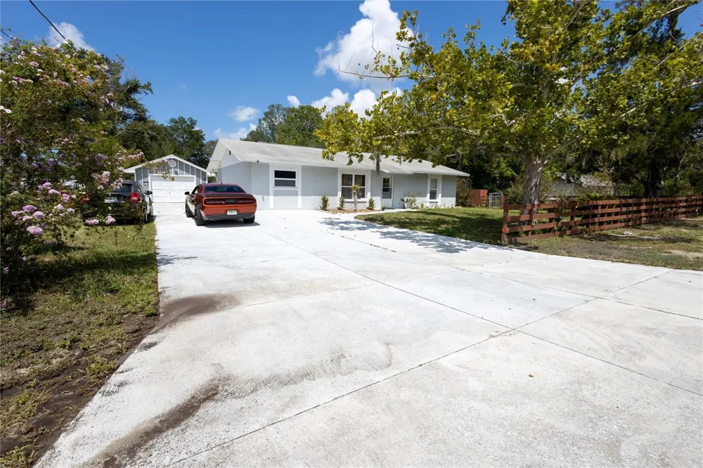 8301 WEEPING WILLOW STREET Brooksville, FL 34613