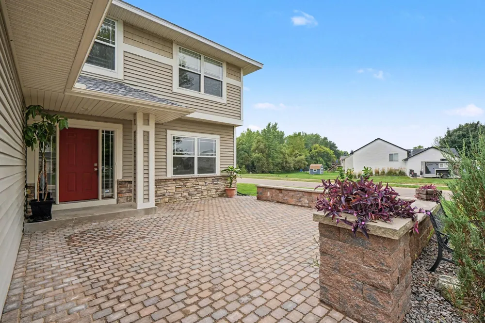 26814 Meadow Ridge Drive Elko New Market, MN 55020