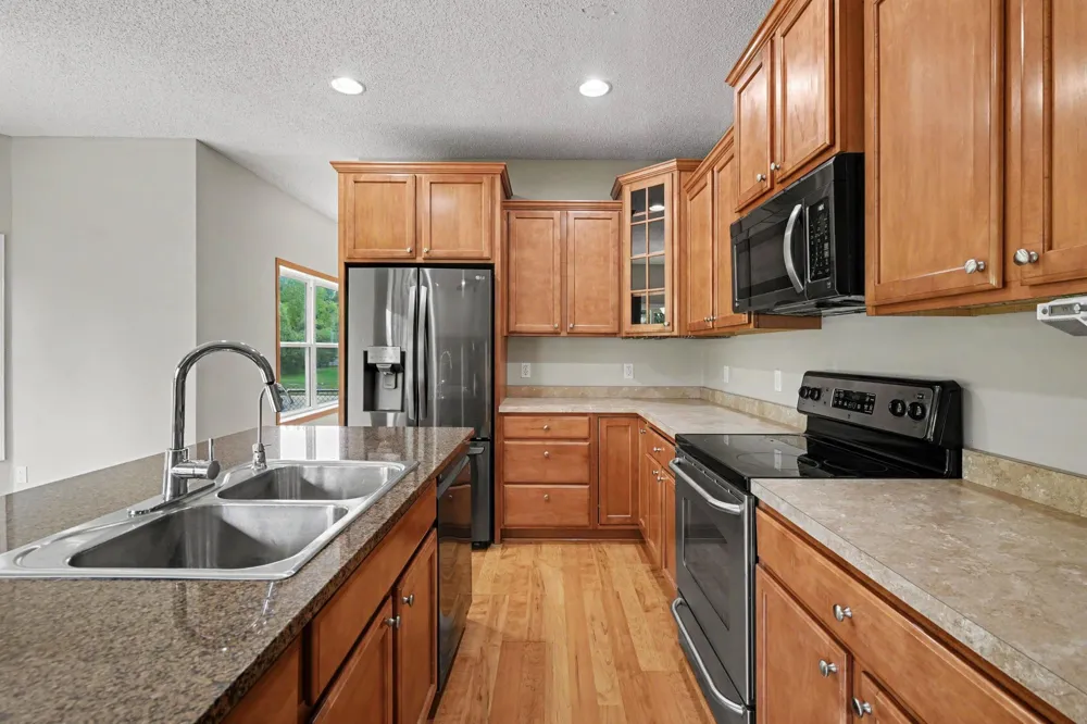 26814 Meadow Ridge Drive Elko New Market, MN 55020