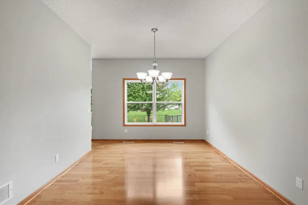 26814 Meadow Ridge Drive Elko New Market, MN 55020