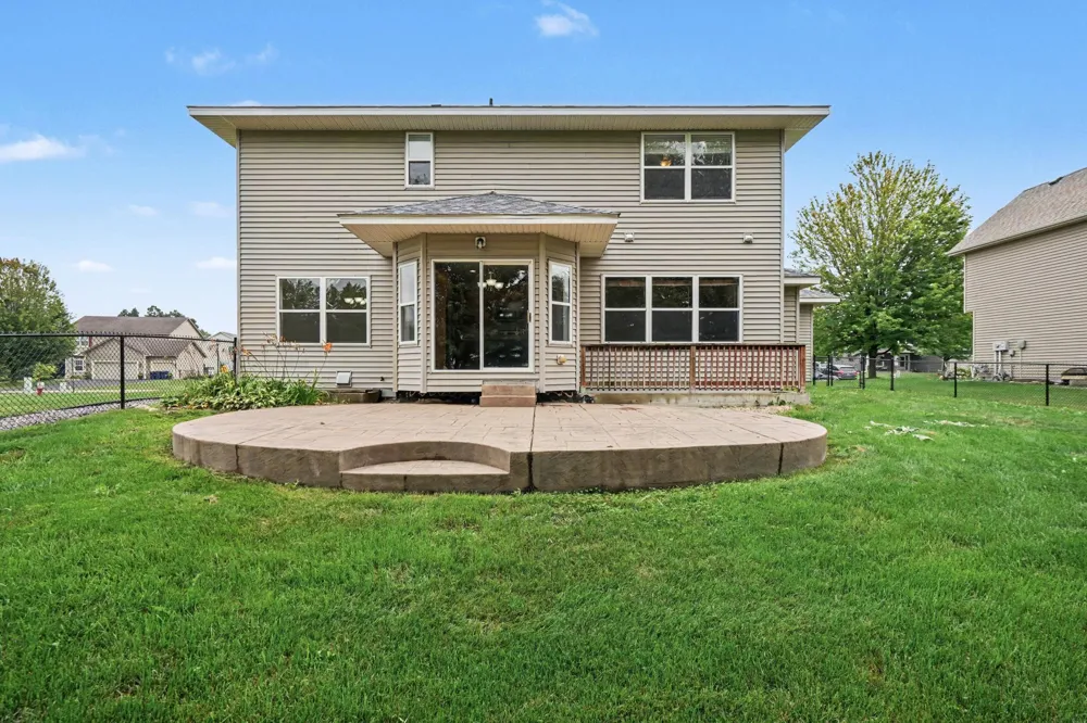 26814 Meadow Ridge Drive Elko New Market, MN 55020