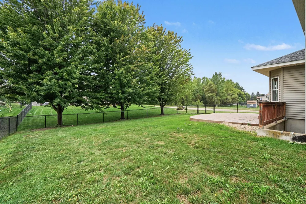 26814 Meadow Ridge Drive Elko New Market, MN 55020