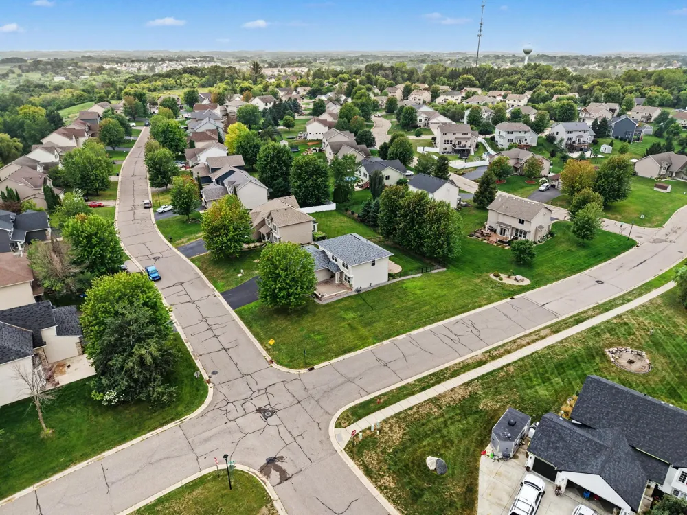 26814 Meadow Ridge Drive Elko New Market, MN 55020