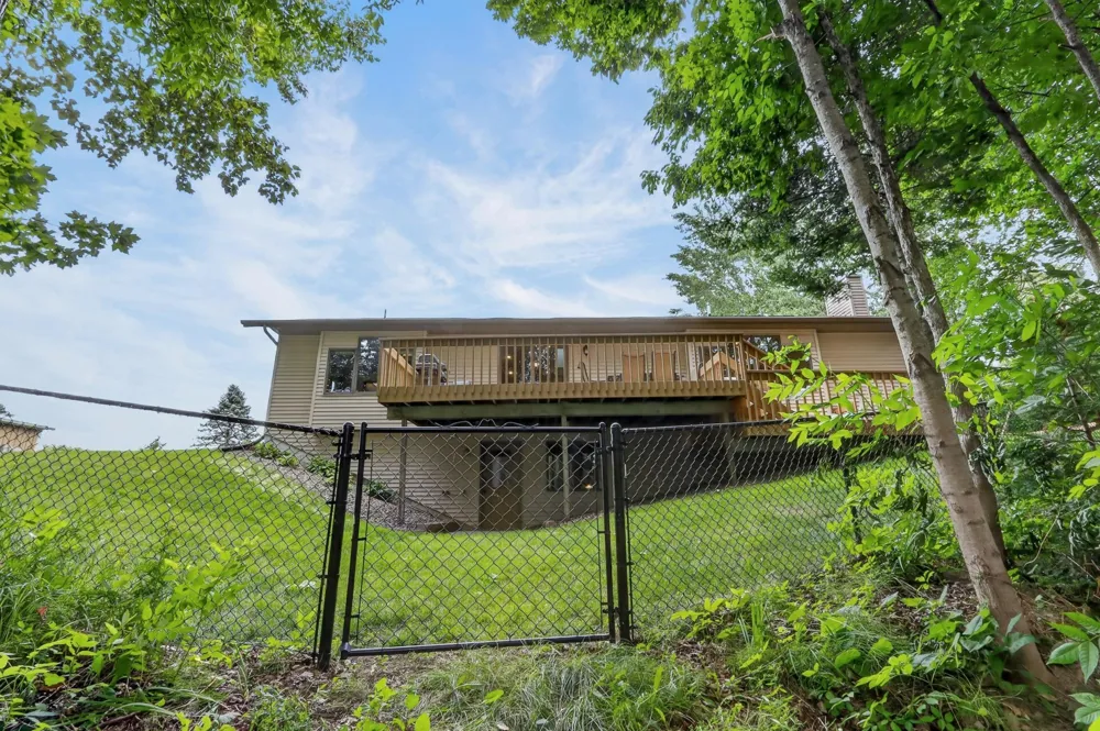 35695 Brookside Lane Cohasset, MN 55721