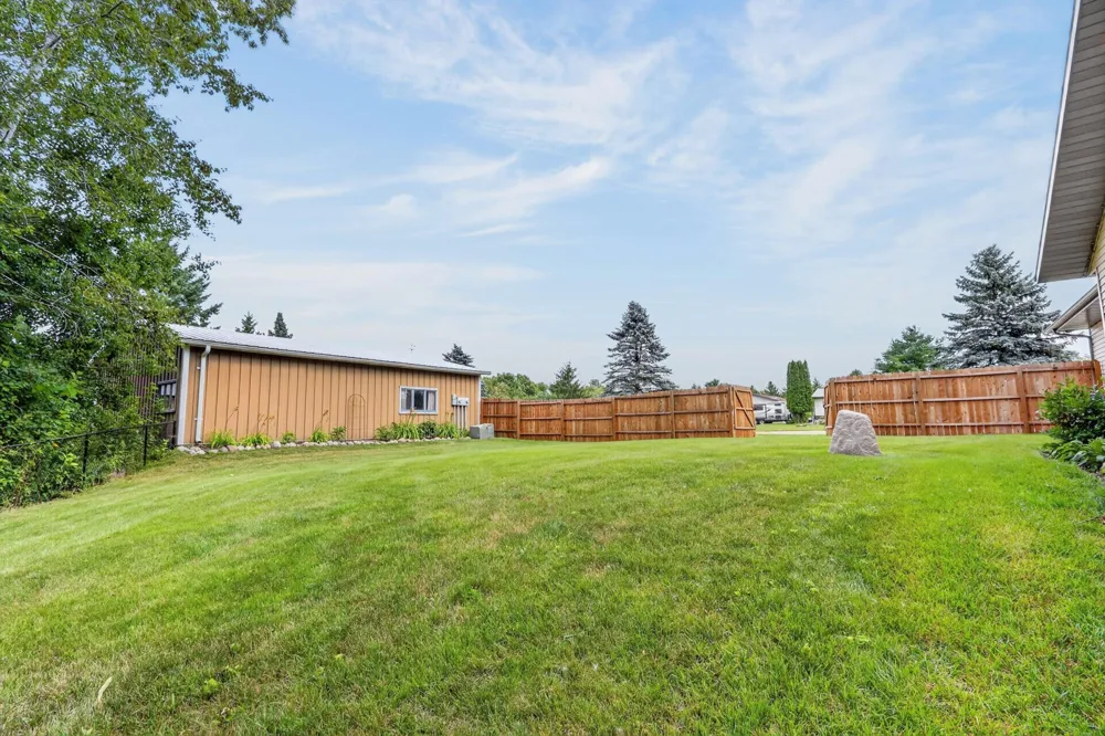 35695 Brookside Lane Cohasset, MN 55721