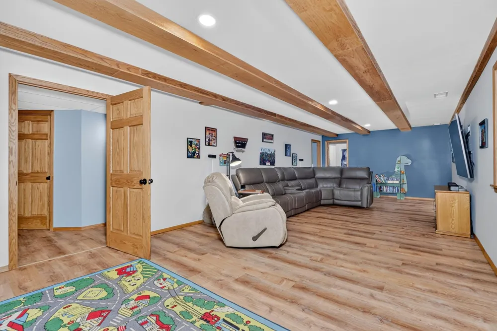 35695 Brookside Lane Cohasset, MN 55721