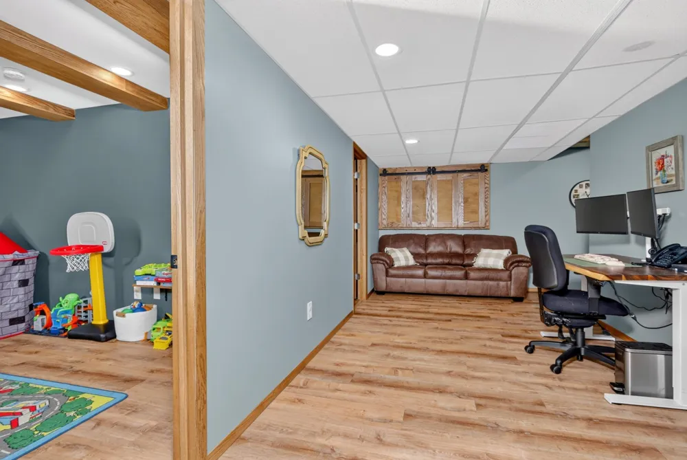 35695 Brookside Lane Cohasset, MN 55721