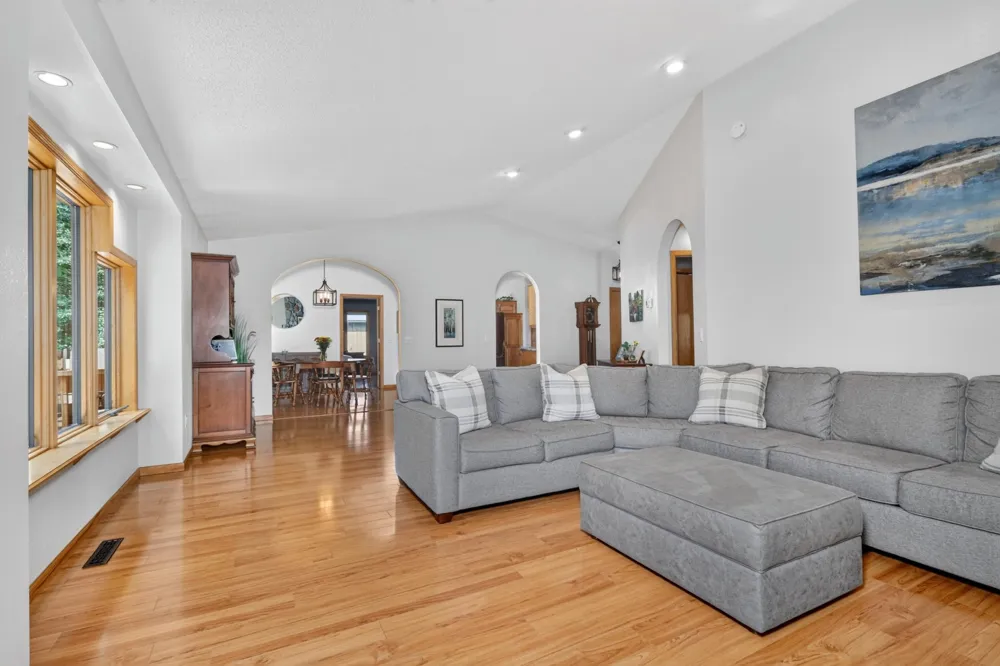35695 Brookside Lane Cohasset, MN 55721