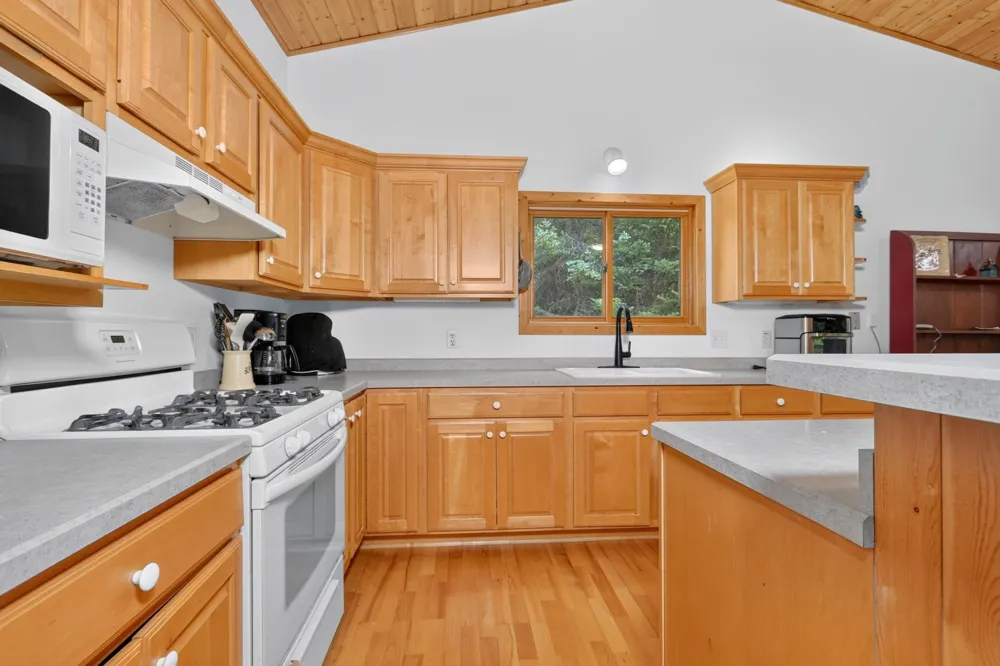 39343 Cedar Heights Road Bigfork, MN 56628