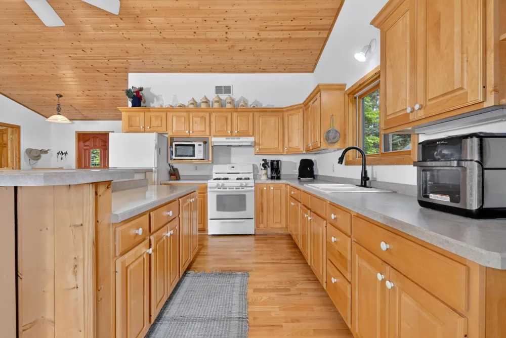 39343 Cedar Heights Road Bigfork, MN 56628