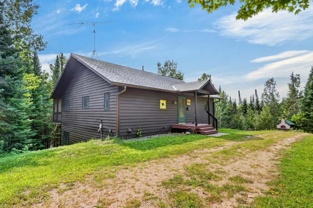 39343 Cedar Heights Road Bigfork, MN 56628