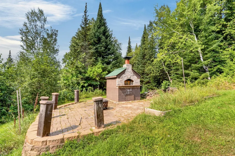 39343 Cedar Heights Road Bigfork, MN 56628