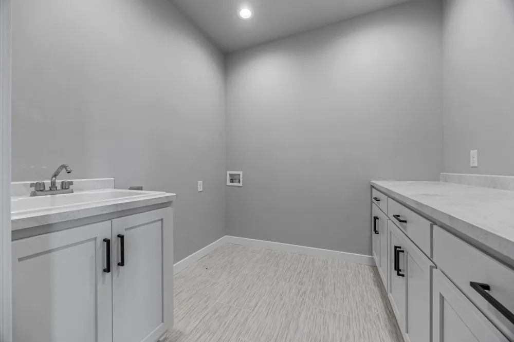 106 Pine Drive Hankinson, ND 58041
