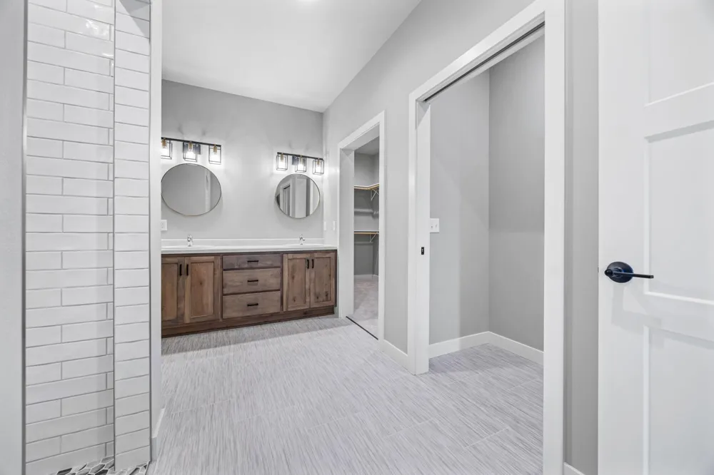 301 Pine Drive Hankinson, ND 58041