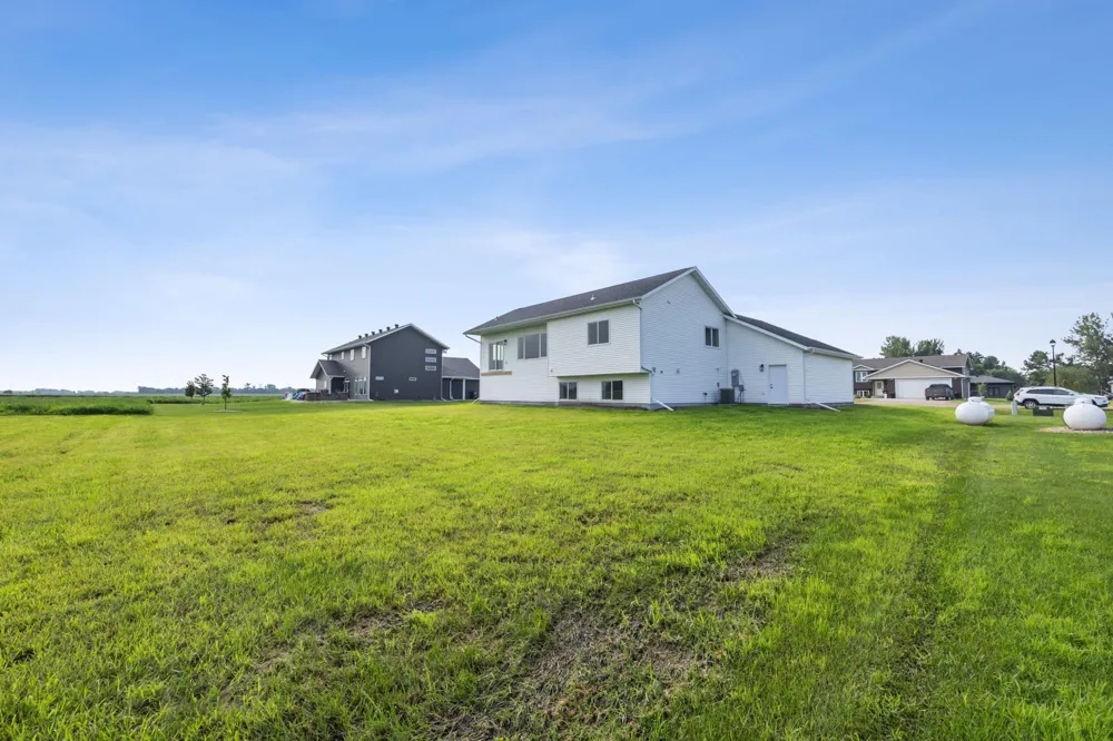 300 Prairie Drive Hankinson, ND 58041