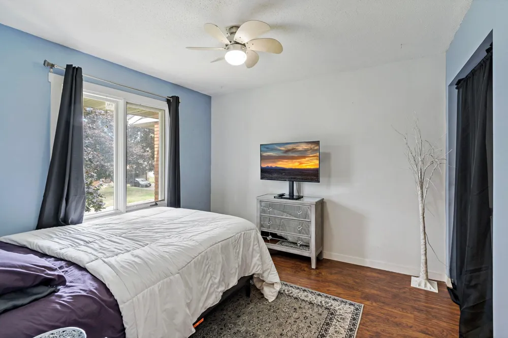 2004 Arkwright Street Maplewood, MN 55117