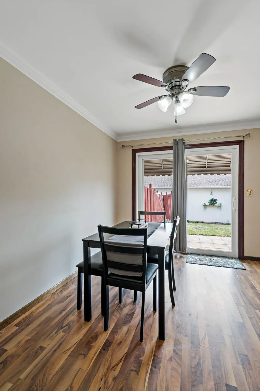 2004 Arkwright Street Maplewood, MN 55117