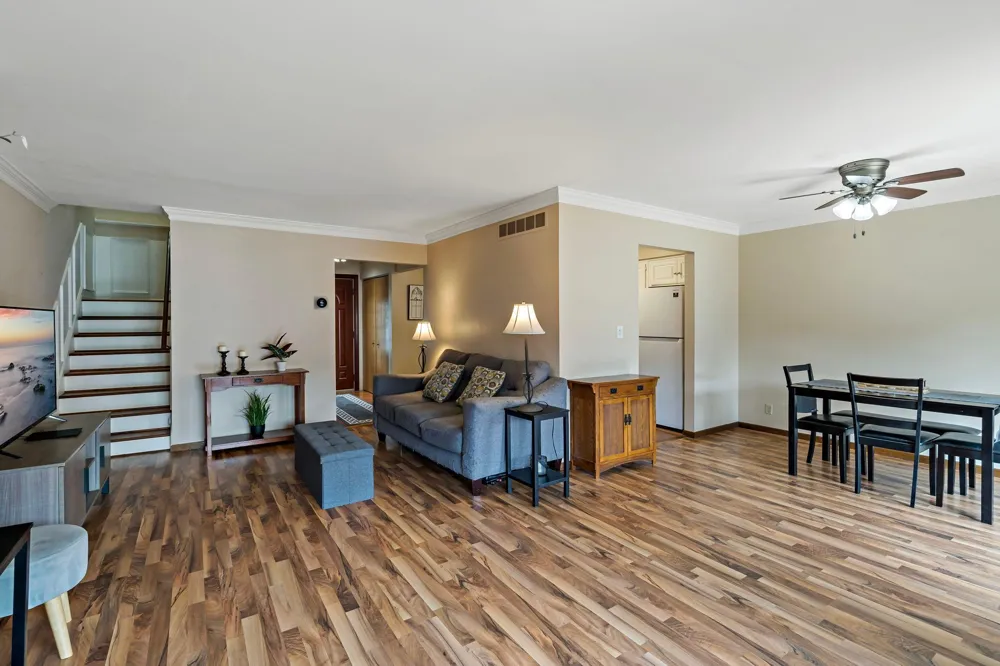 2004 Arkwright Street Maplewood, MN 55117