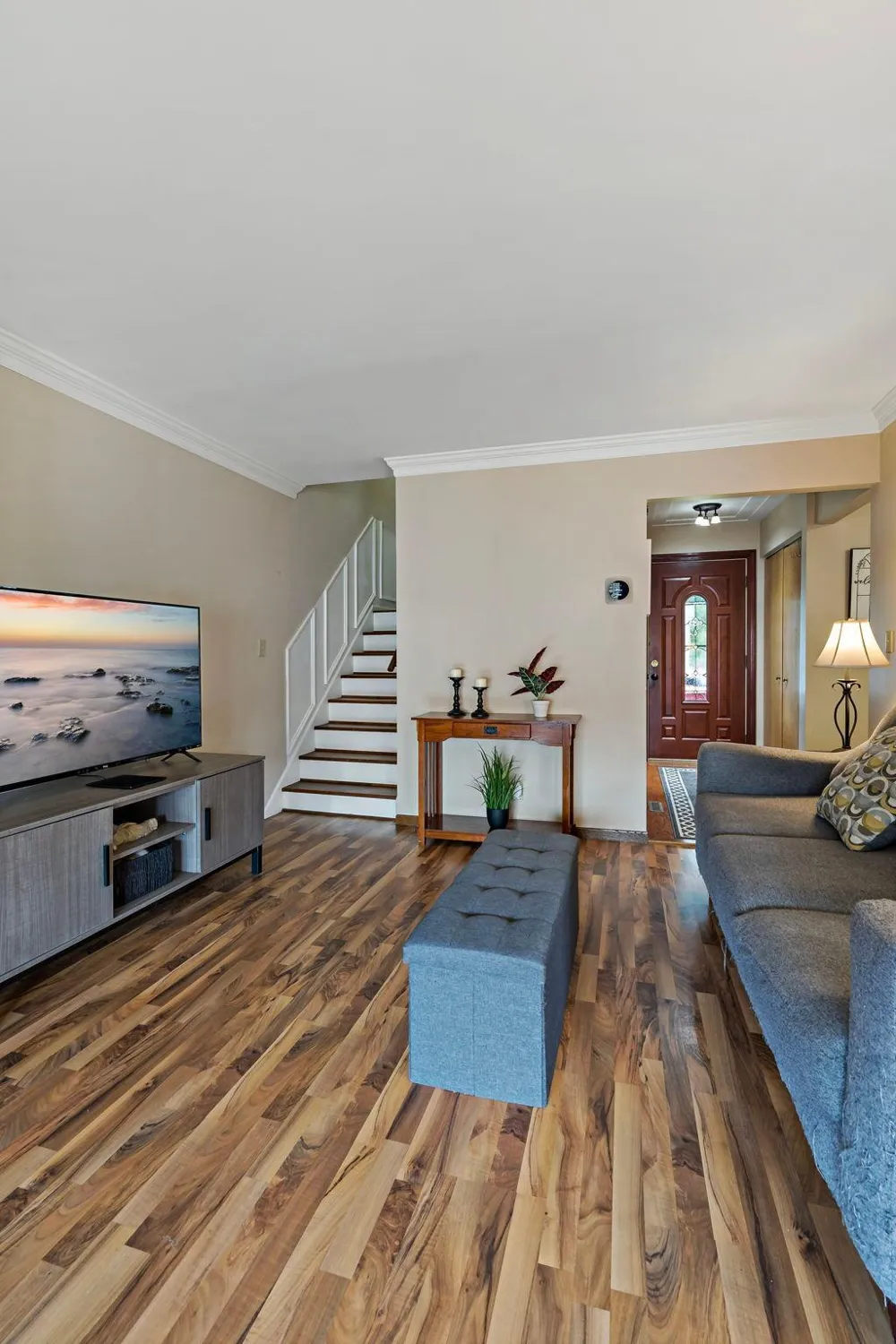 2004 Arkwright Street Maplewood, MN 55117