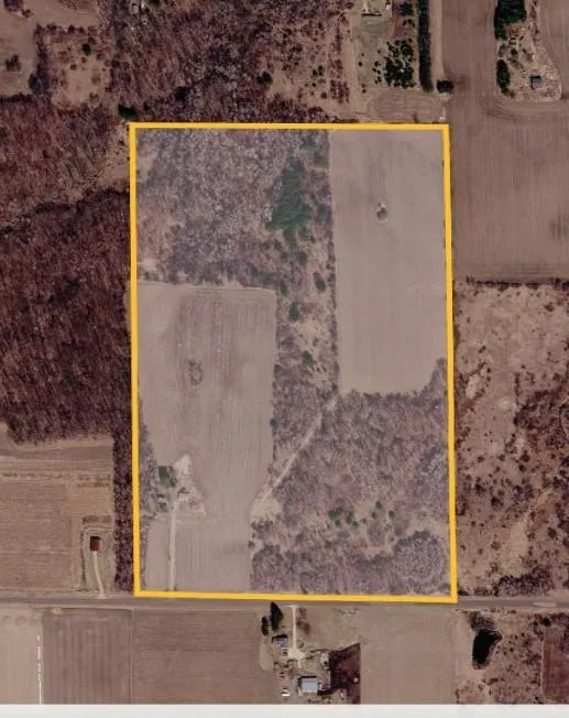 73 45th Avenue Clayton, WI 54004