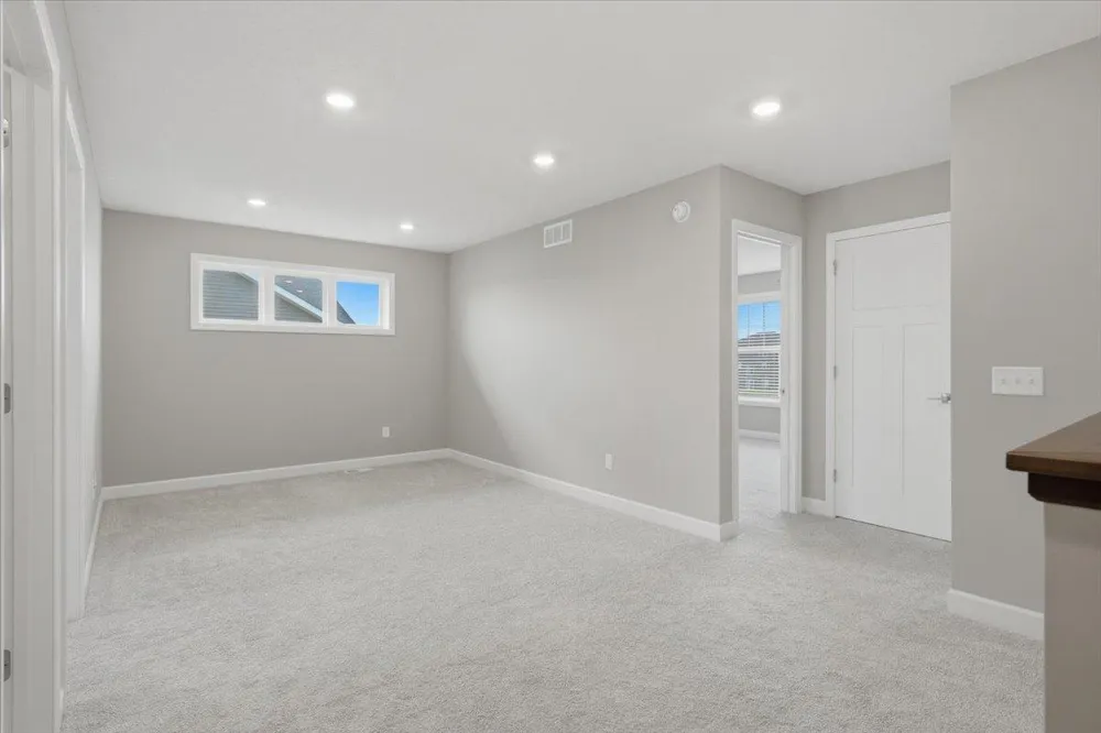 6023 Inskip Avenue S Cottage Grove, MN 55016