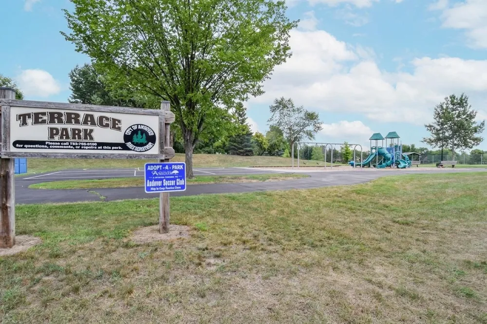 13322 Tulip Street NW Andover, MN 55304