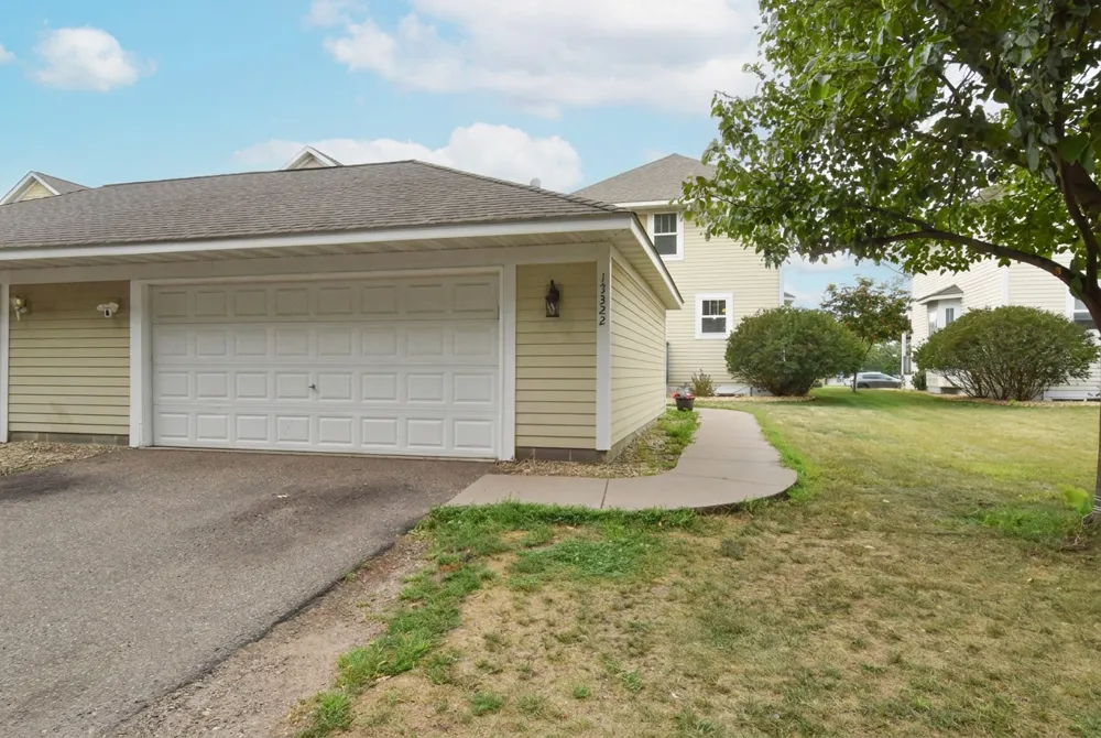 13322 Tulip Street NW Andover, MN 55304